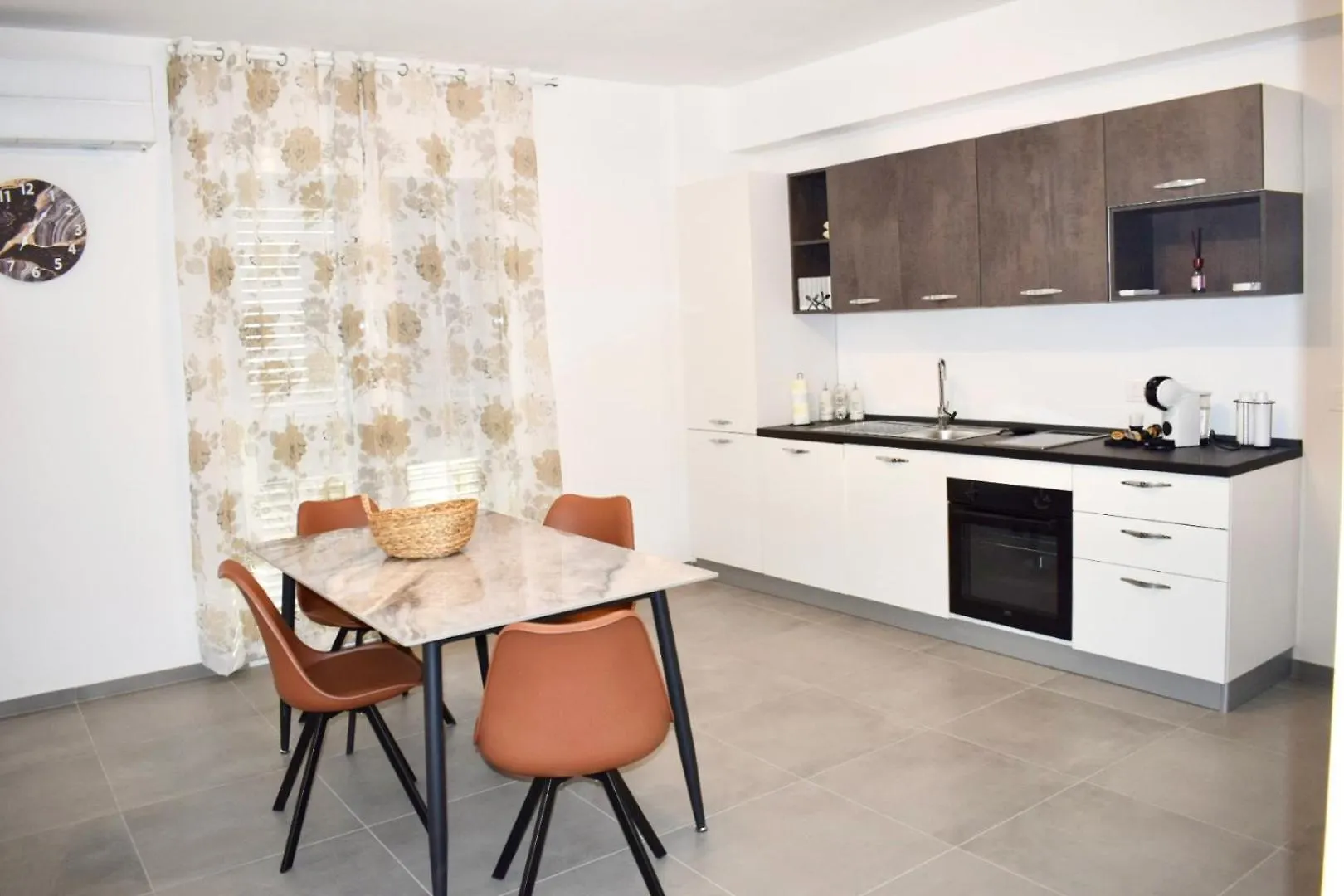 Novea Apartments Taormina Italia