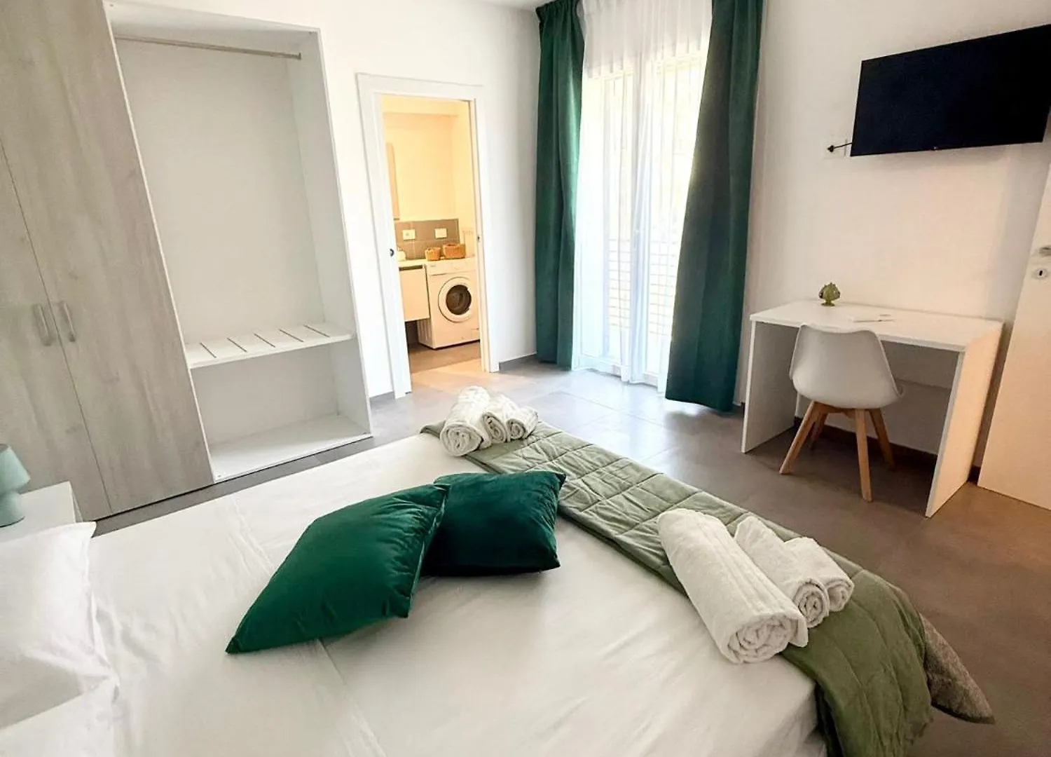 Novea Apartments Taormina Italia